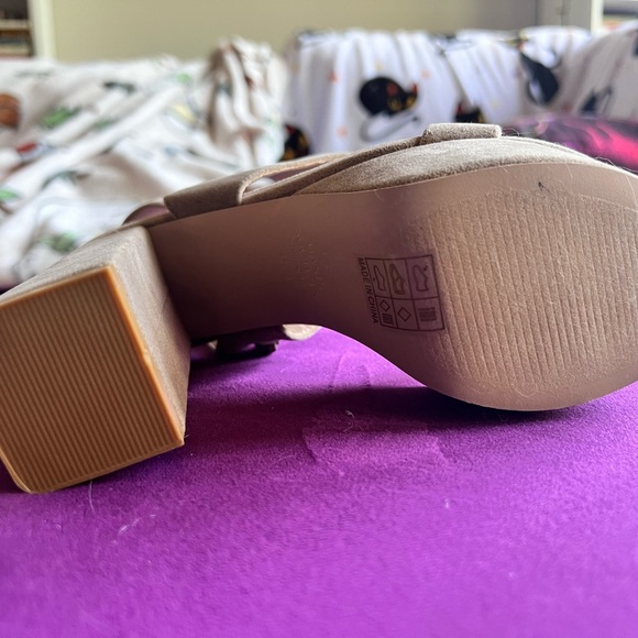 Oasis Society platform never worn - Picture 8 of 11